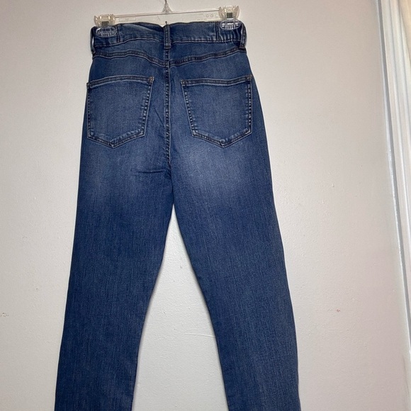 Classic Blue Women's Jeans - Picture 3 of 6